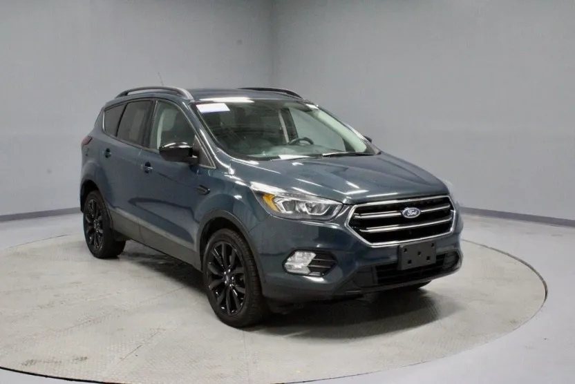 2019 Ford Escape SE photo 1
