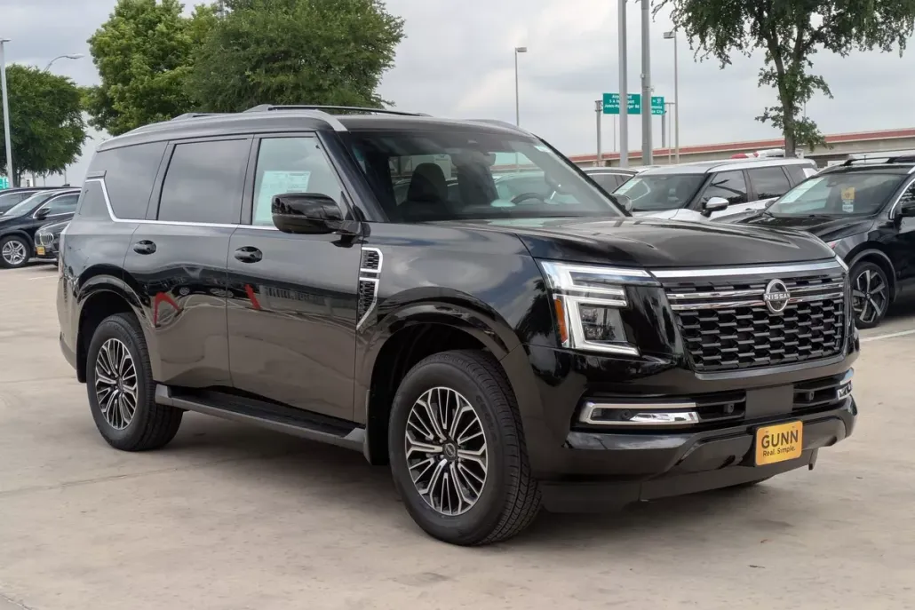 2025 Nissan Armada Platinum photo 1