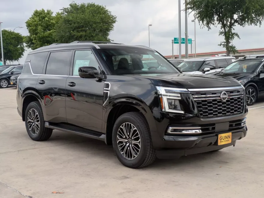 2025 Nissan Armada Platinum photo 1
