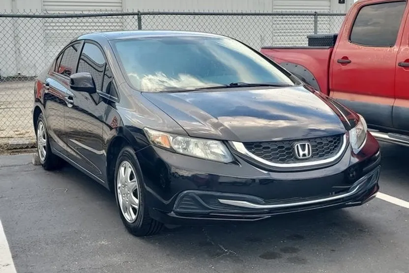 2013 Honda Civic LX photo 1