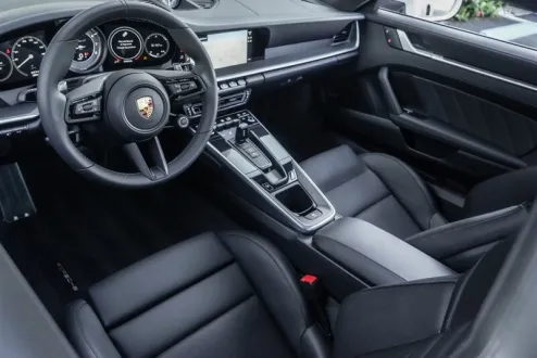 2022 Porsche 911 Turbo S photo 2