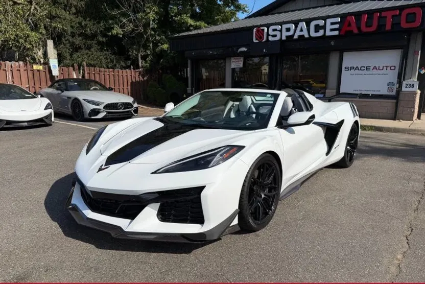 2023 Chevrolet Corvette Z06 Convertible photo 1
