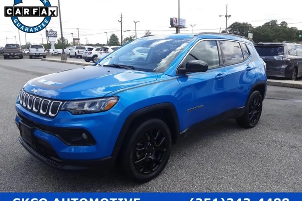 2022 Jeep Compass Latitude Lux photo 1