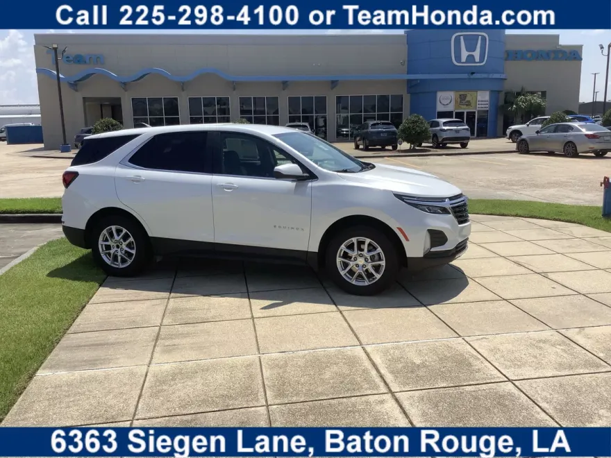 2024 Chevrolet Equinox LT photo 1