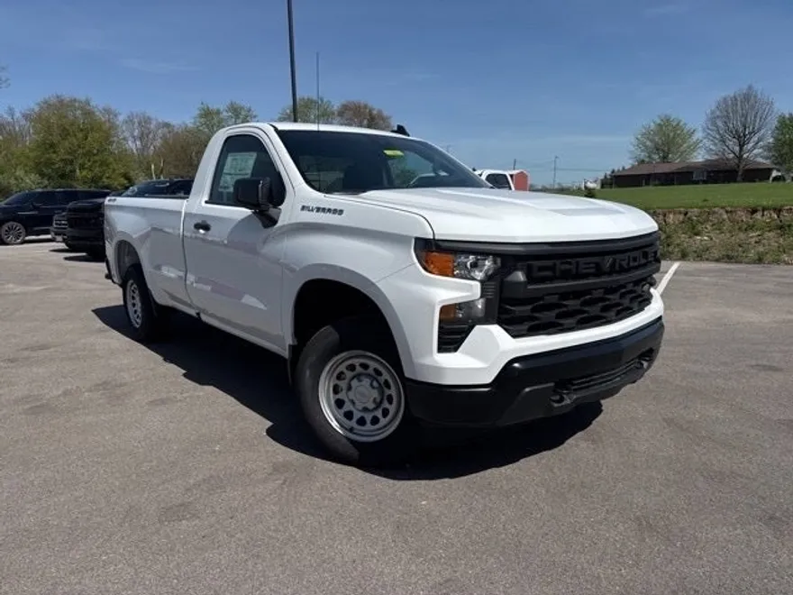 2025 Chevrolet Silverado 1500 photo 1