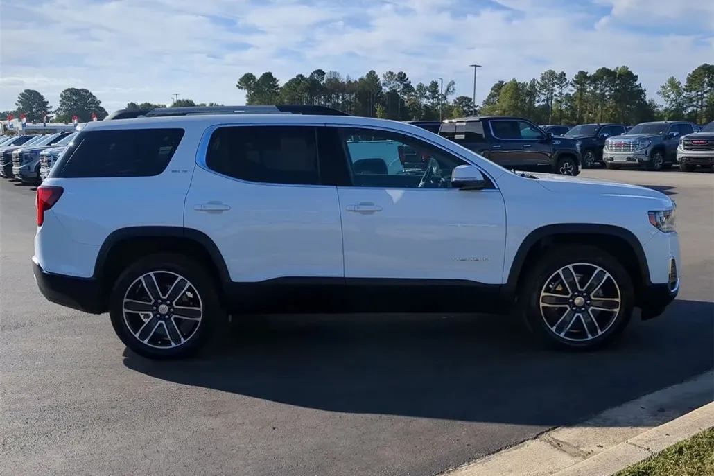 2023 Gmc Acadia SLT photo 1