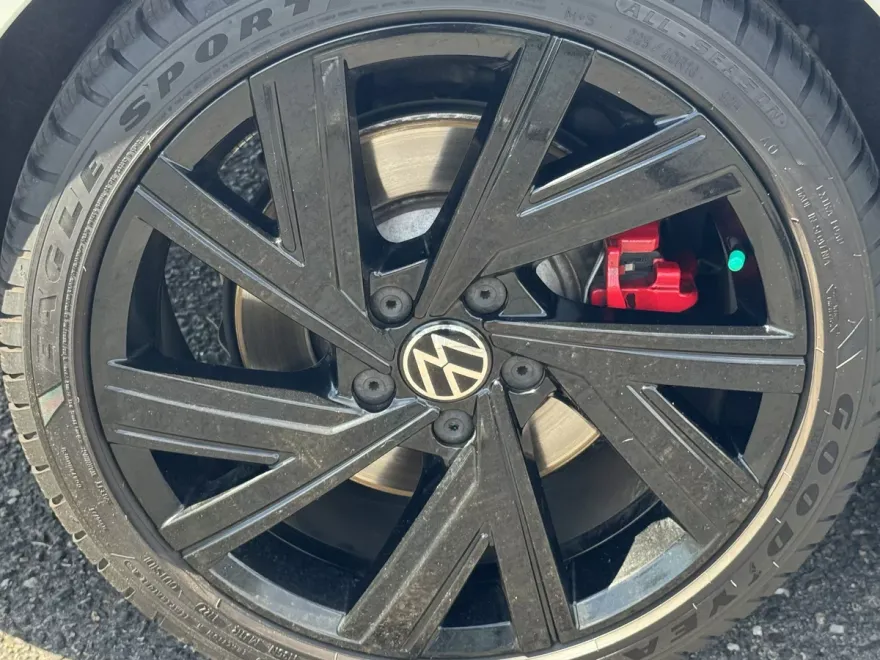 2022 Volkswagen Golf GTI SE photo 1