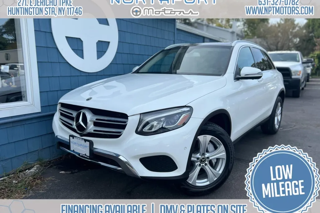 2018 Mercedes Benz GLC 300 4MATIC photo 1