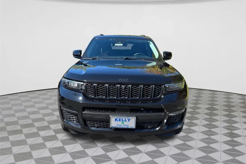 2022 Jeep Grand Cherokee Limited photo 1