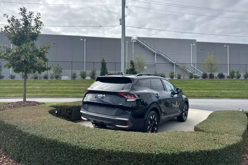 2023 Kia Sportage X-Line photo 1