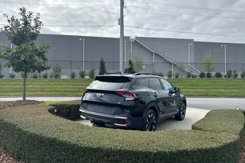 2023 Kia Sportage X-Line photo 1