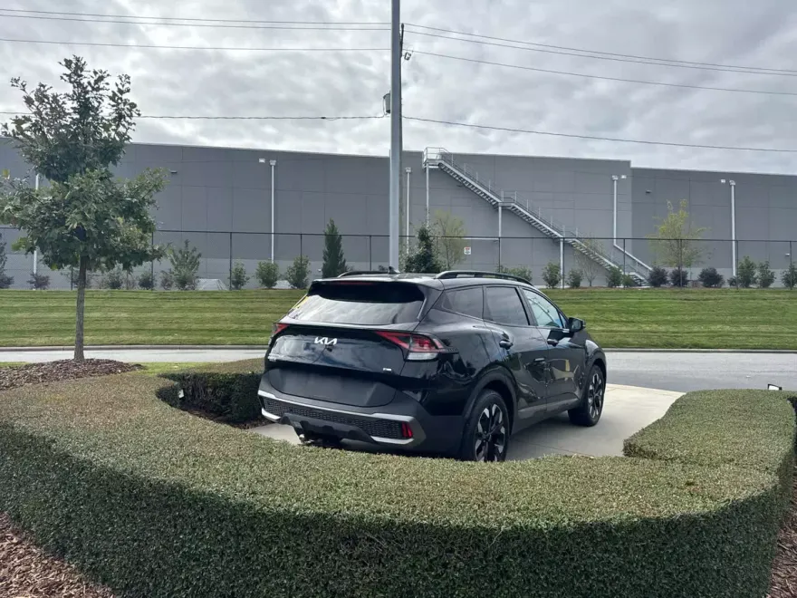 2023 Kia Sportage X-Line photo 1
