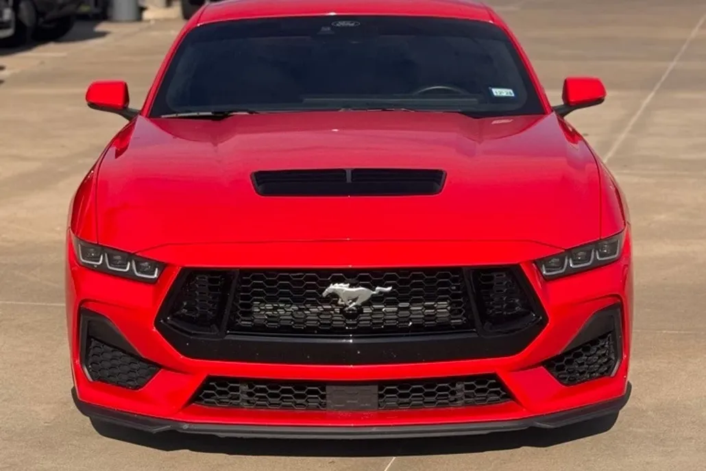 2024 Ford Mustang GT Premium photo 1