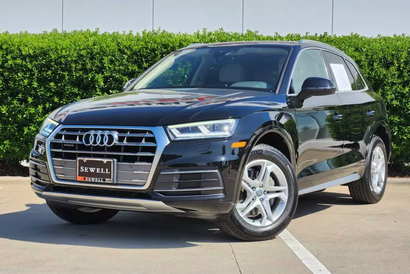 2018 Audi Q5 Premium Plus photo 1