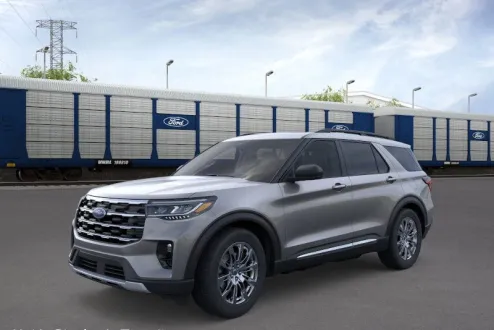 2025 Ford Explorer photo 1