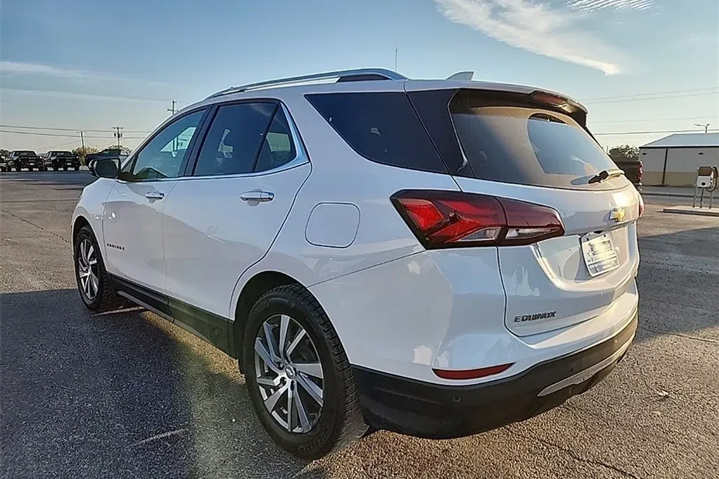 2023 Chevrolet Equinox Premier photo 1
