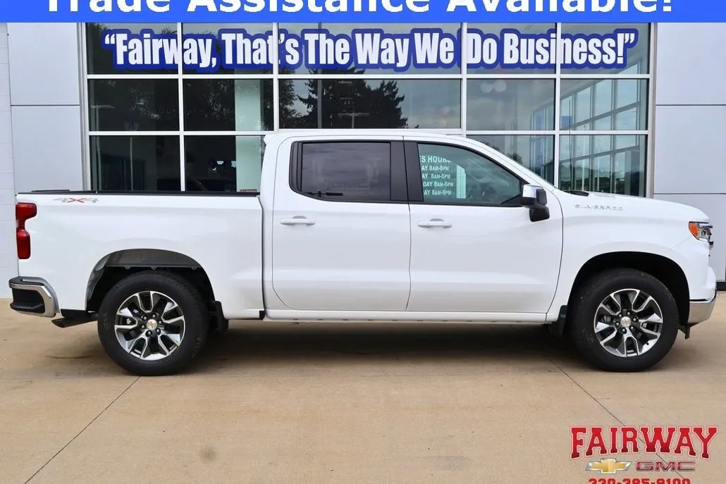 2026 Chevrolet Silverado 1500 LT photo 1