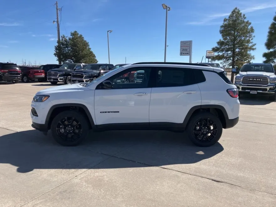 2025 Jeep Compass Latitude photo 1