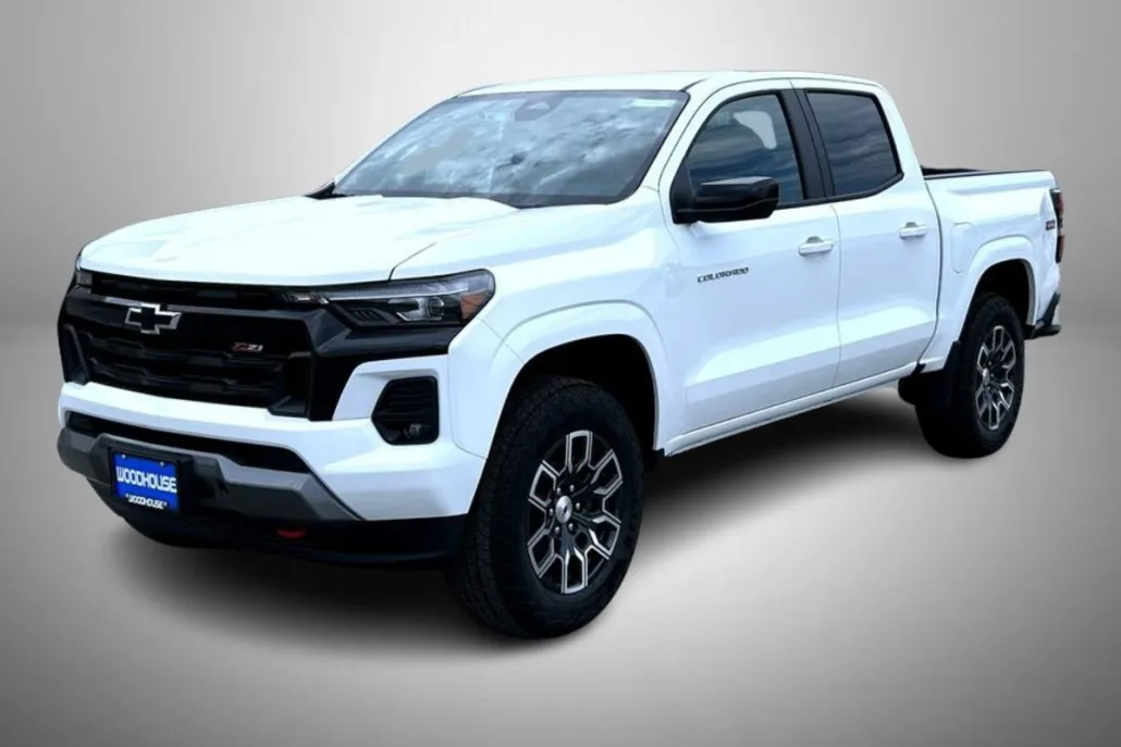2026 Chevrolet Colorado Z71 photo 1