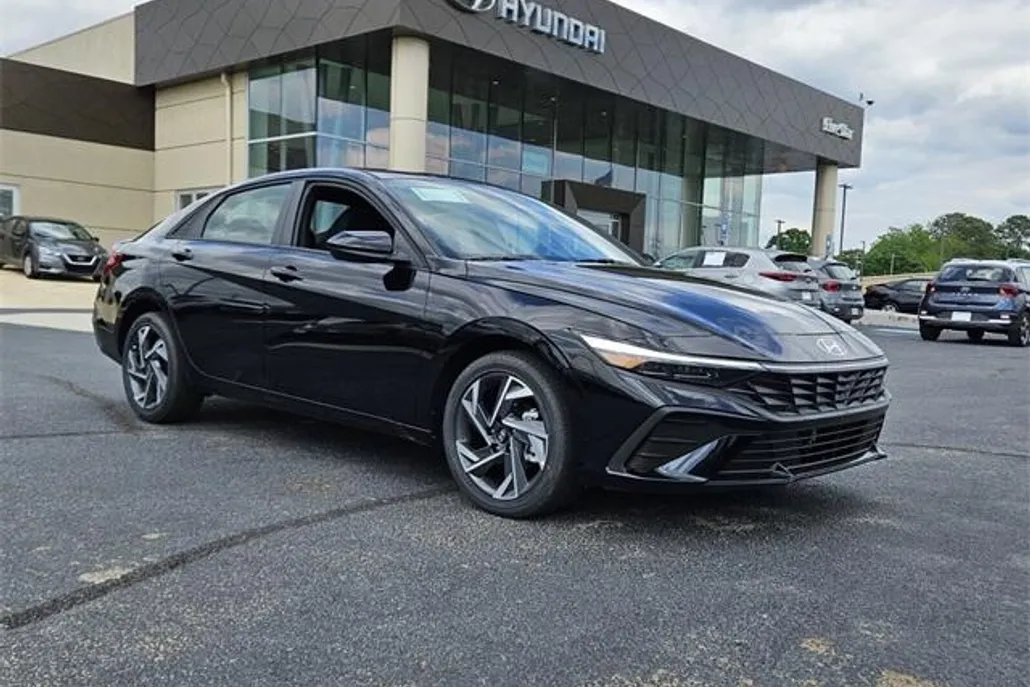 2025 Hyundai Elantra Hybrid SEL Sport photo 1