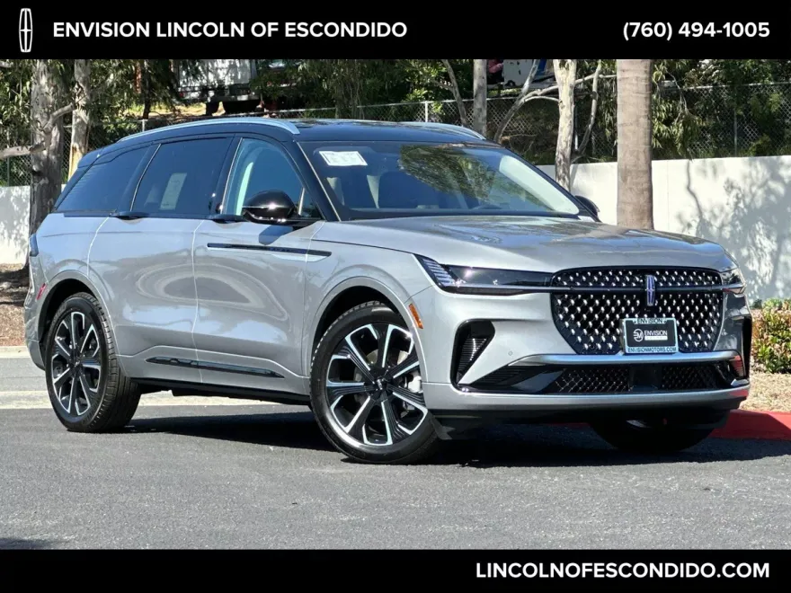 2025 Lincoln Nautilus Reserve photo 1