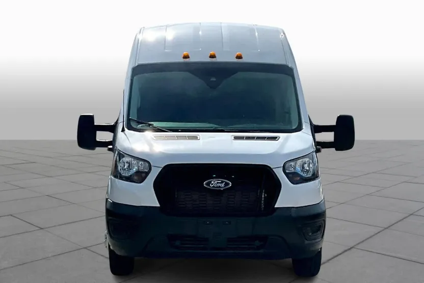 2022 Ford Transit photo 1