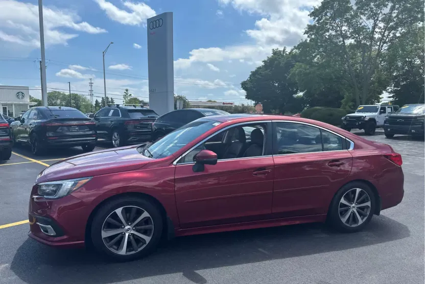 2019 Subaru Legacy Limited photo 1