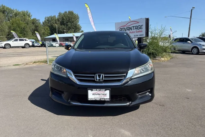 2015 Honda Accord LX photo 1
