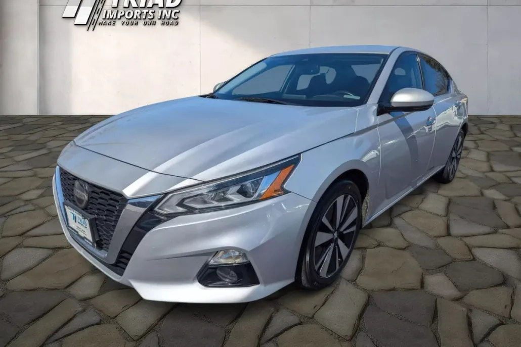 2019 Nissan Altima 2.5 SV photo 1