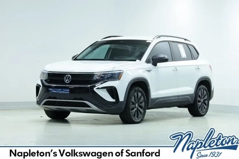 2022 Volkswagen Taos S photo 1