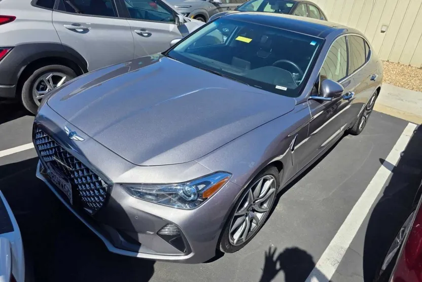 2021 Genesis G70 3.3T photo 1