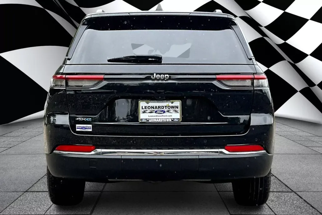 2022 Jeep Cherokee Limited 4xe photo 1