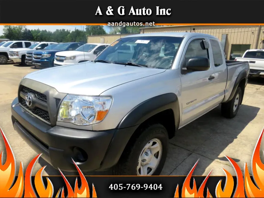 2011 Toyota Tacoma PreRunner Access Cab V6 photo 1