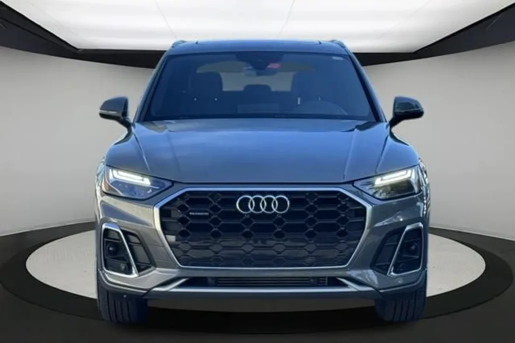 2023 Audi Q5 45 S line Premium photo 1