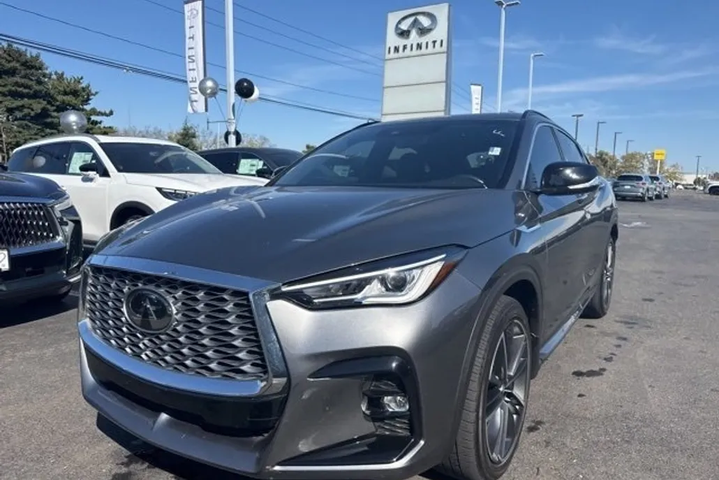2024 Infiniti QX55 Luxe photo 1