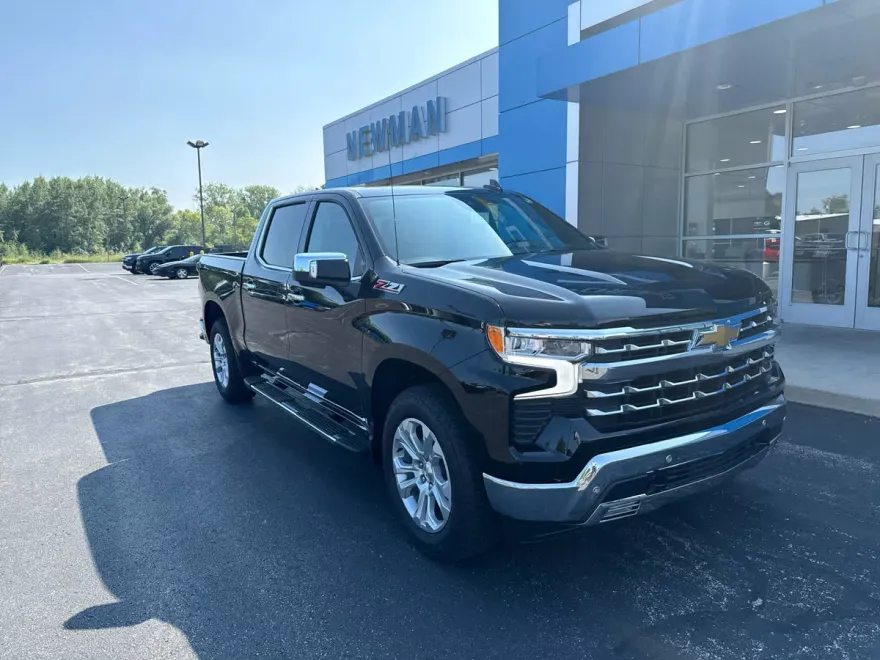 2025 Chevrolet Silverado 1500 LTZ photo 1