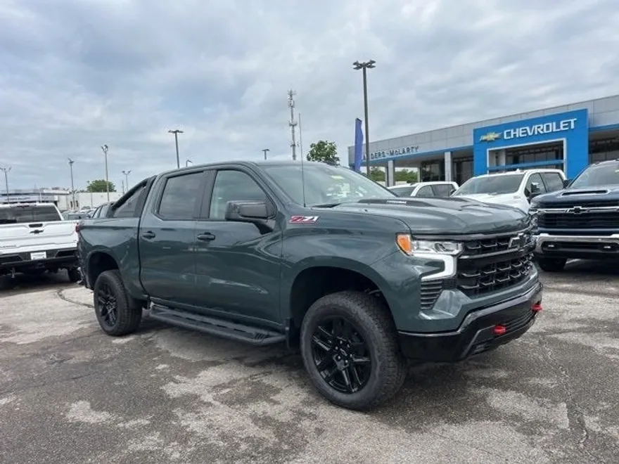 2025 Chevrolet Silverado 1500 LT Trail Boss photo 1