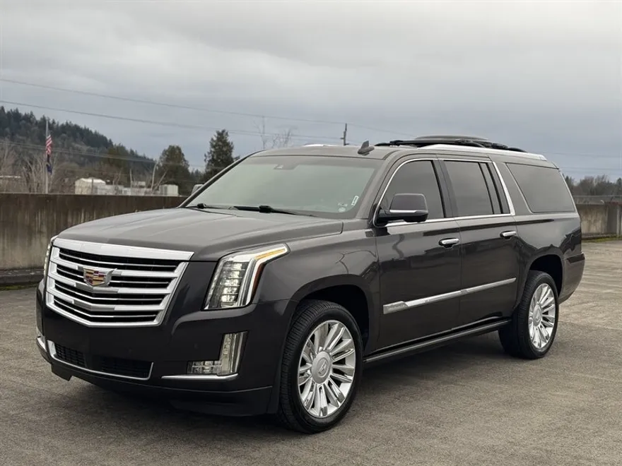2016 Cadillac Escalade ESV Platinum photo 1
