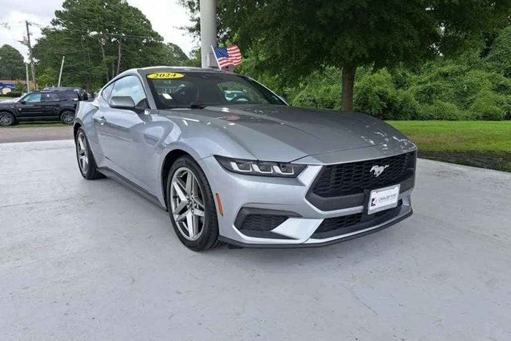 2024 Ford Mustang EcoBoost photo 1
