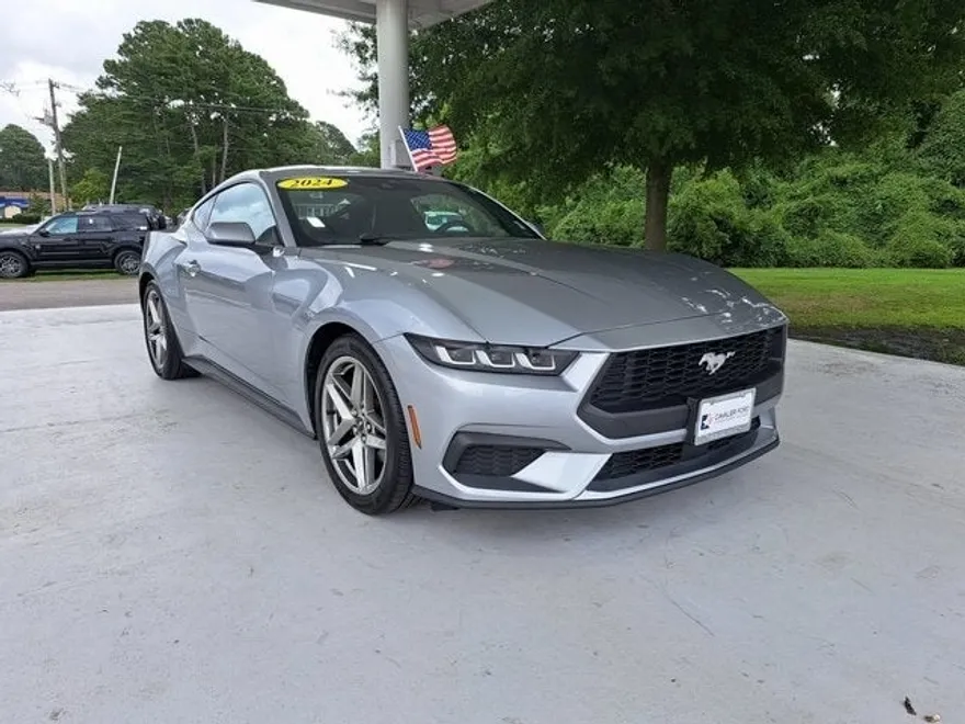 2024 Ford Mustang EcoBoost photo 1