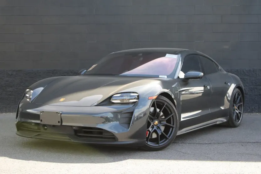 2022 Porsche Taycan GTS photo 1