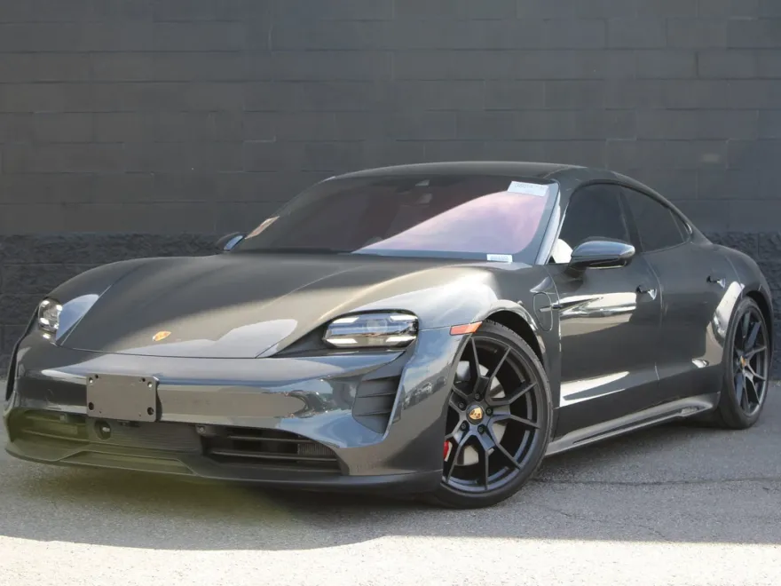 2022 Porsche Taycan GTS photo 1