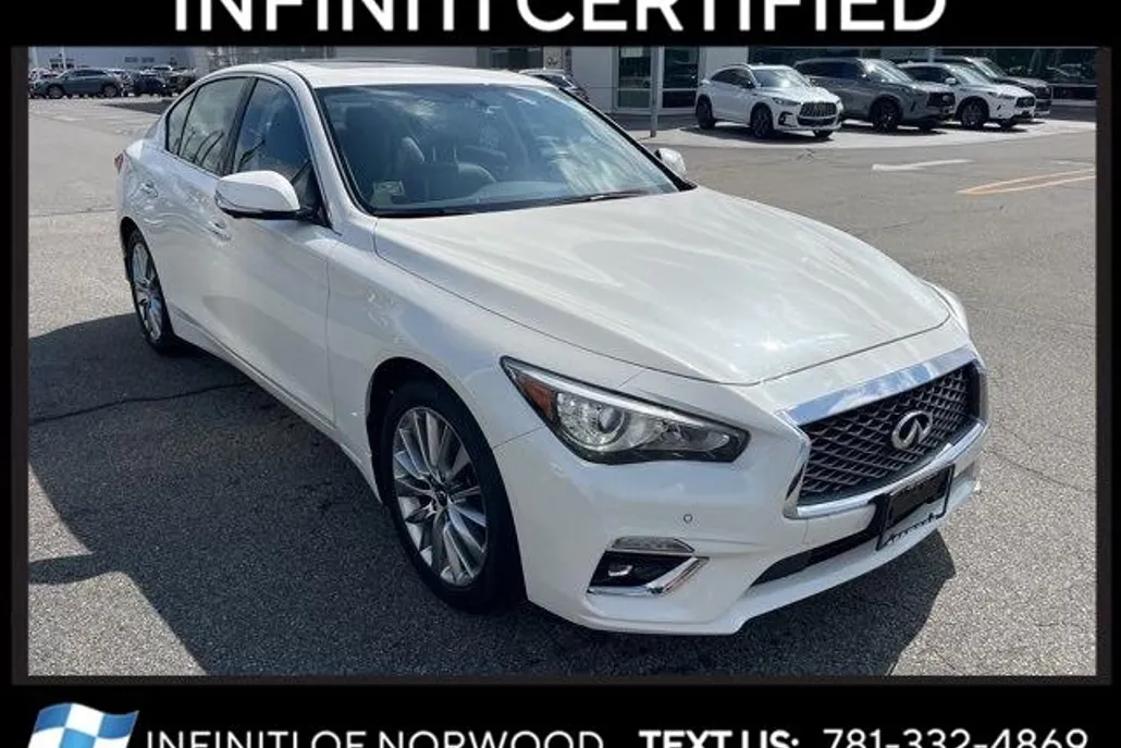 2022 Infiniti Q50 LUXE photo 1