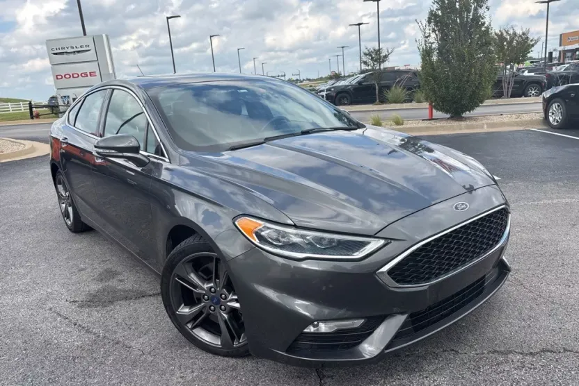 2018 Ford Fusion Sport photo 1