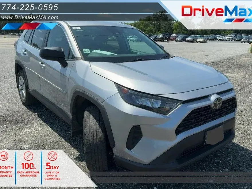 2022 Toyota RAV4 LE Sport photo 1