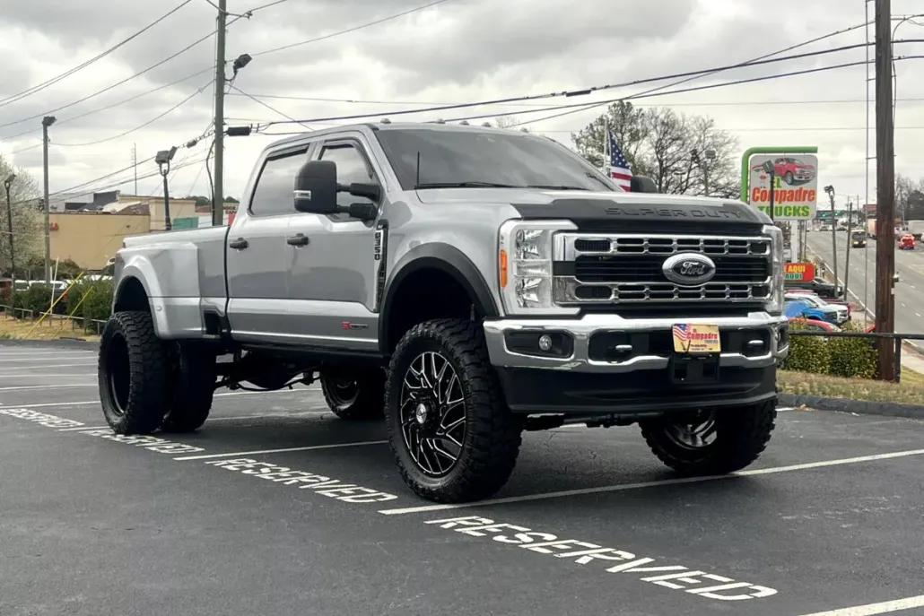 2023 Ford F-350 King Ranch photo 1