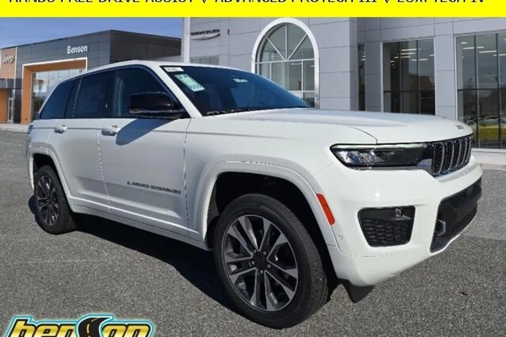 2025 Jeep Grand Cherokee Overland photo 1