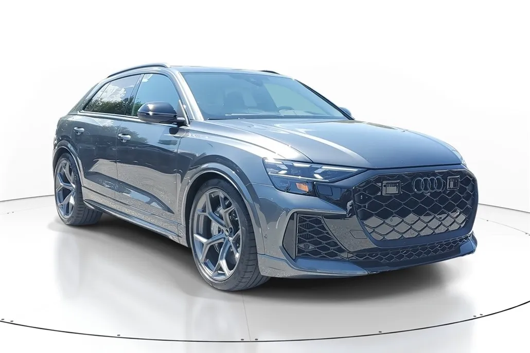 2025 Audi RS Q8 photo 1
