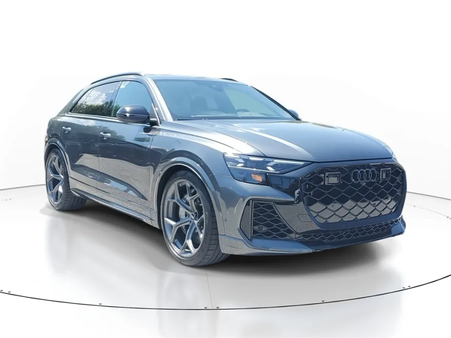 2025 Audi RS Q8 photo 1