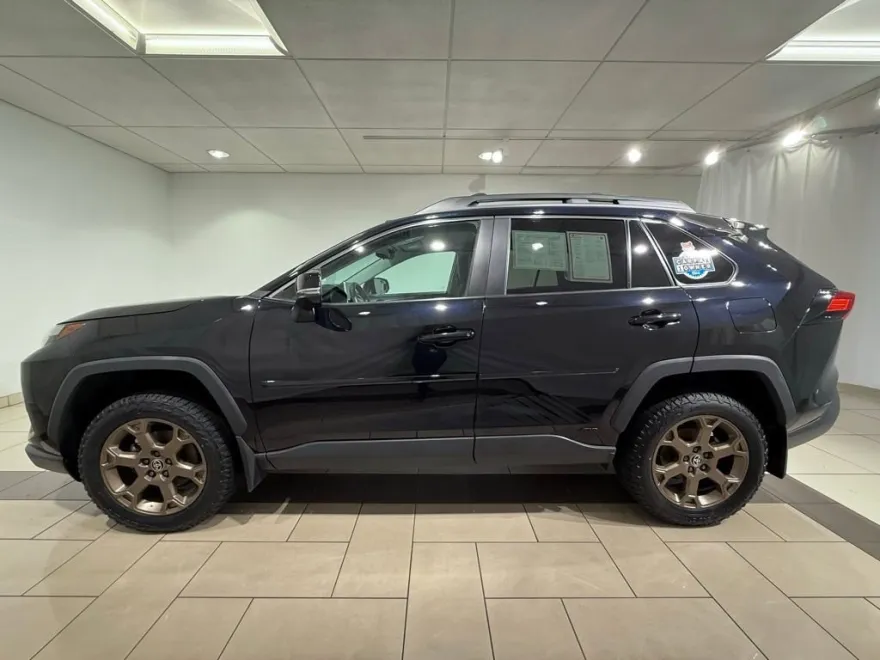 2023 Toyota RAV4 Hybrid photo 1